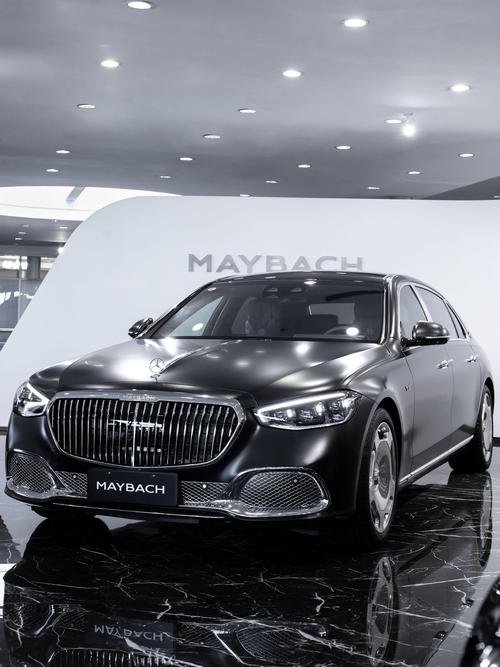 佛山154岚图汽车的售后服务让用户无忧出行，迈巴赫未来的豪华车趋势